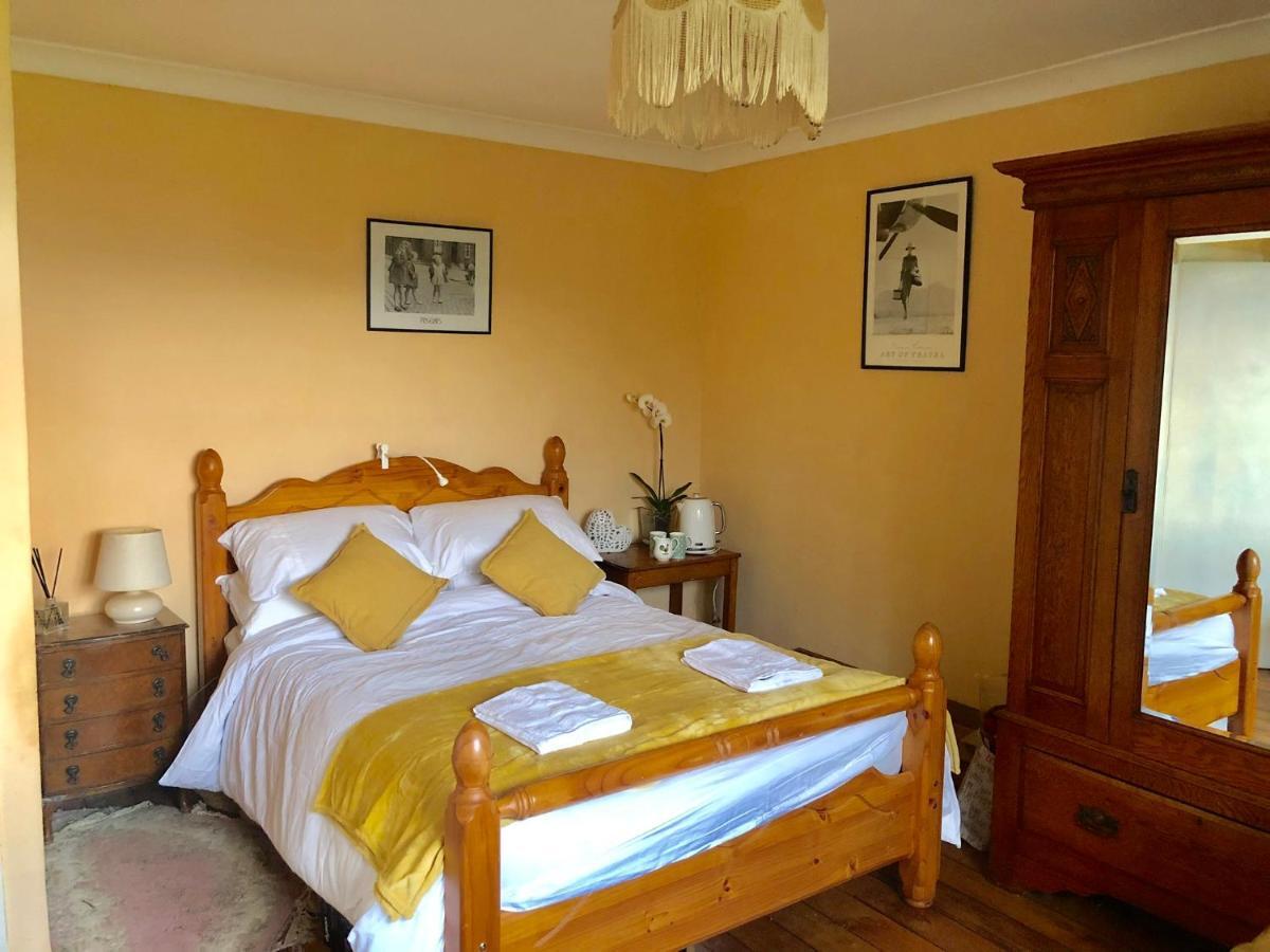 Cilffriw Farm Apartment Neath Ngoại thất bức ảnh